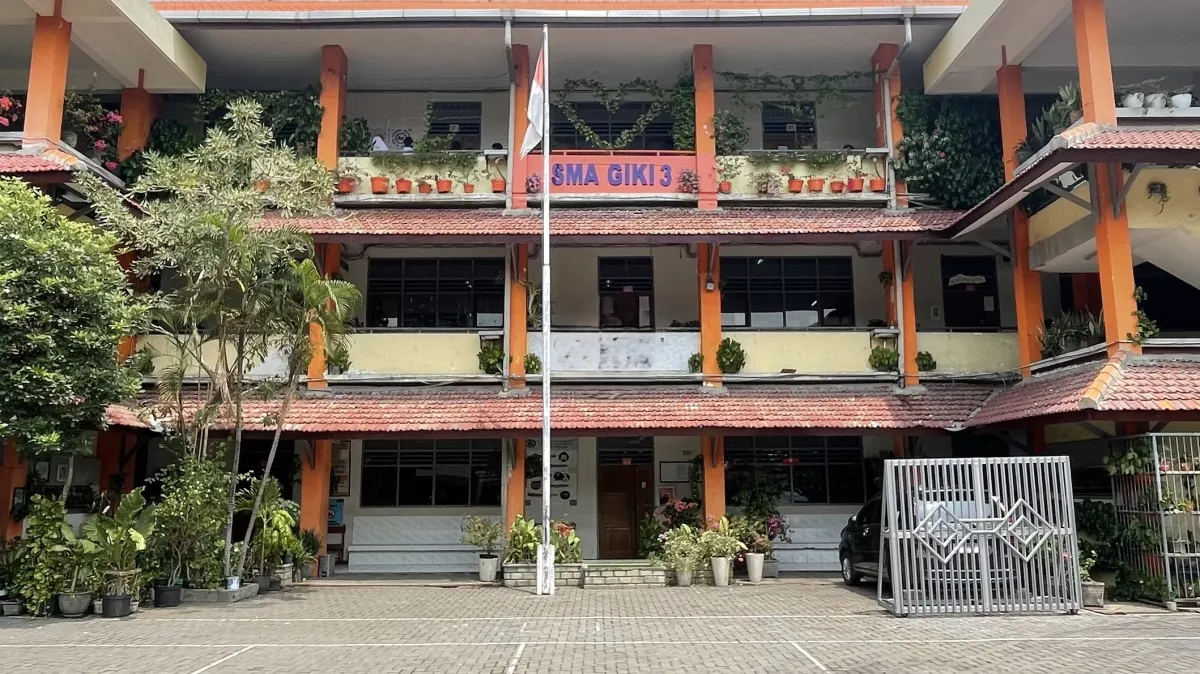 SMA GIKI 3 Surabaya Campus